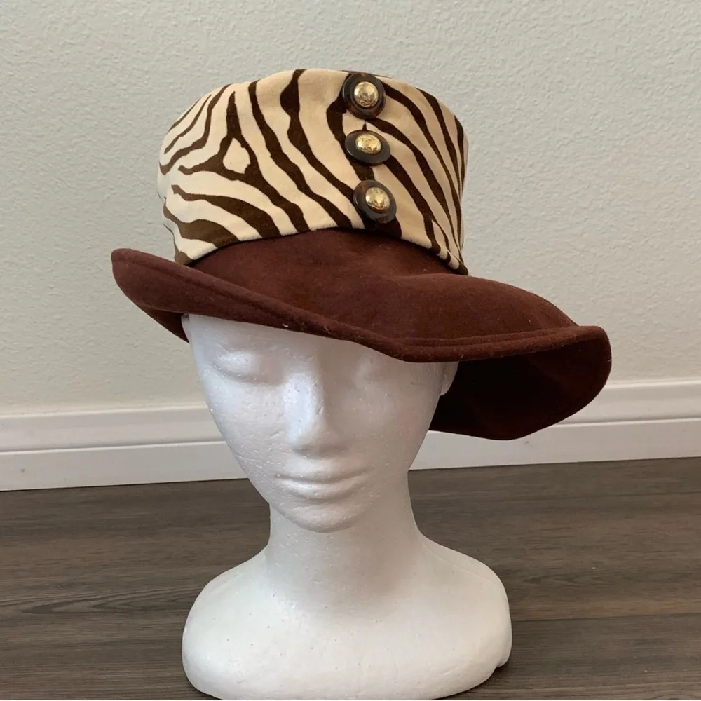 Whittall & Shon hat
